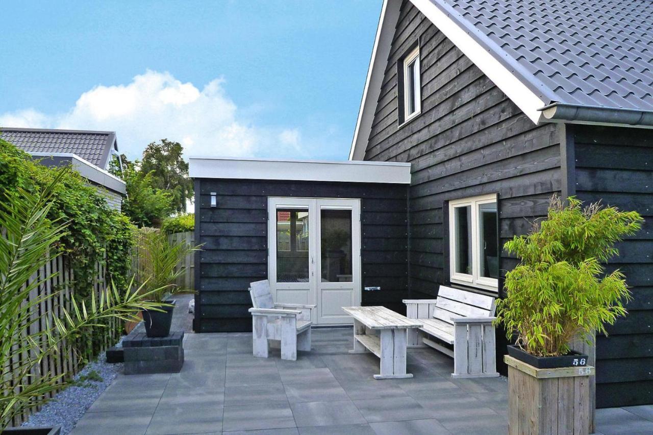 Holiday Home, Holiday home *